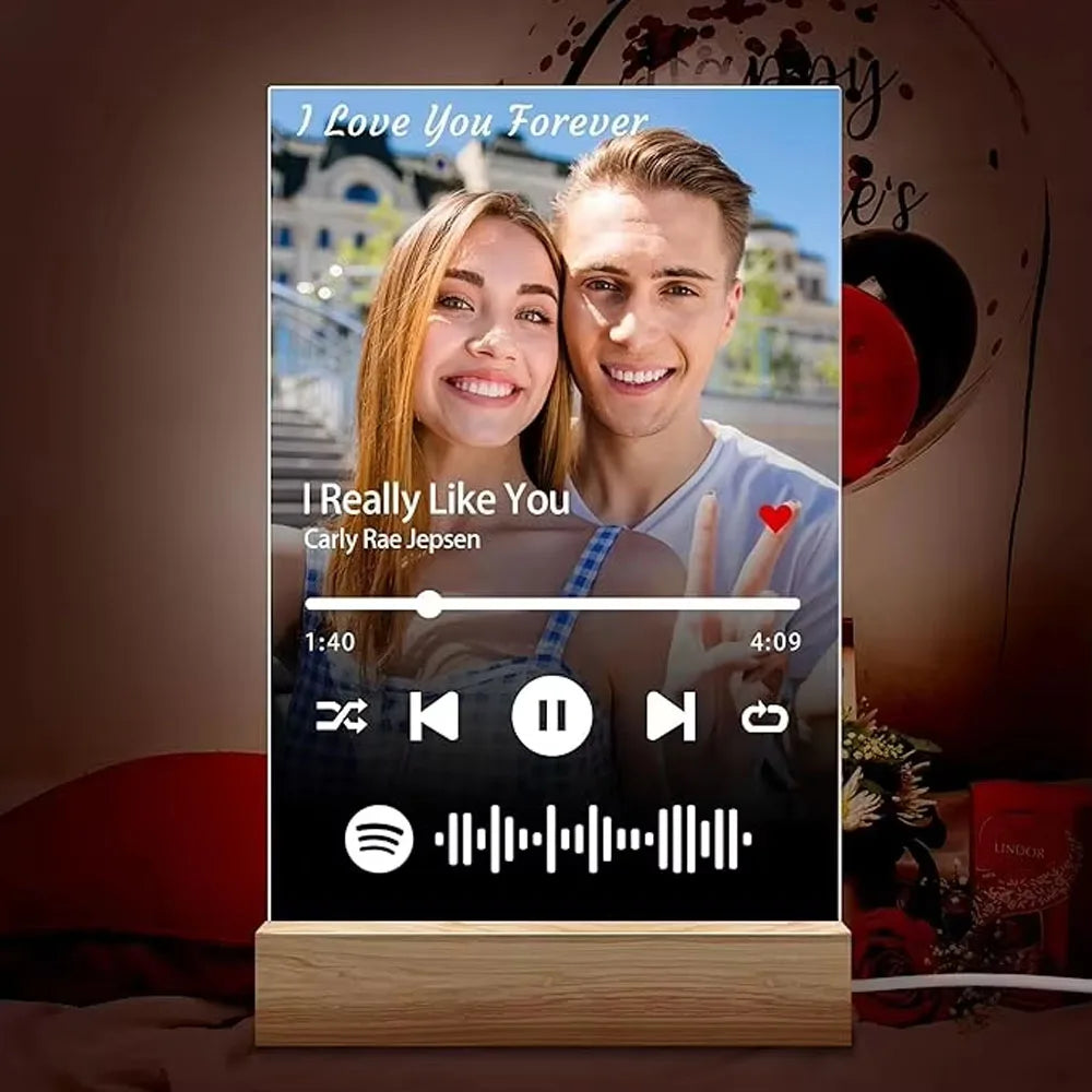 Custom Valentine’s LED Photo Frame